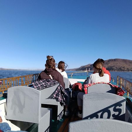 Uros Lodge Lover Titiqaqa ปูโน ภายนอก รูปภาพ